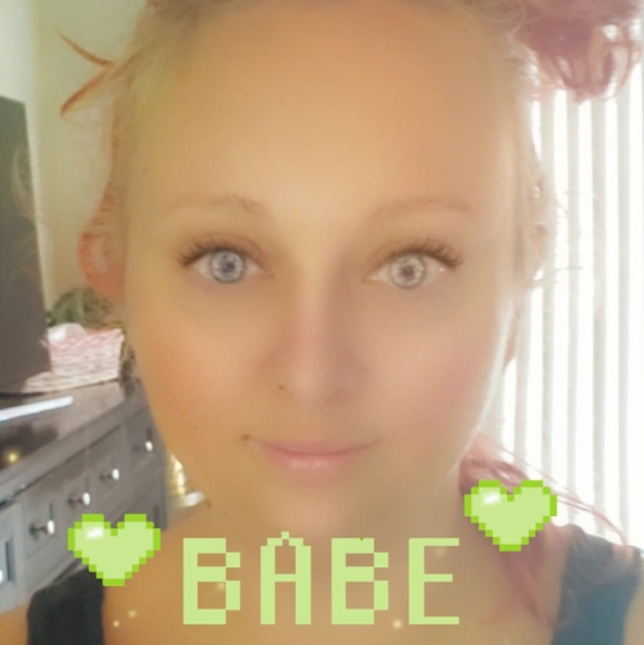 Meet your Posher, Meghan - Picture 1 of 1